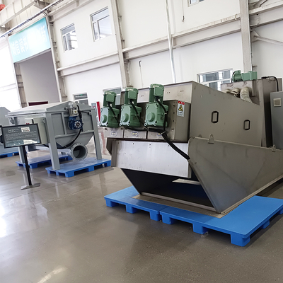 IEPP Factory Manufacturer Supplier Mud Cake Dewatering Scum Treatment Equipment Multi Disc Spiral Screw Press Sludge Dehydrator